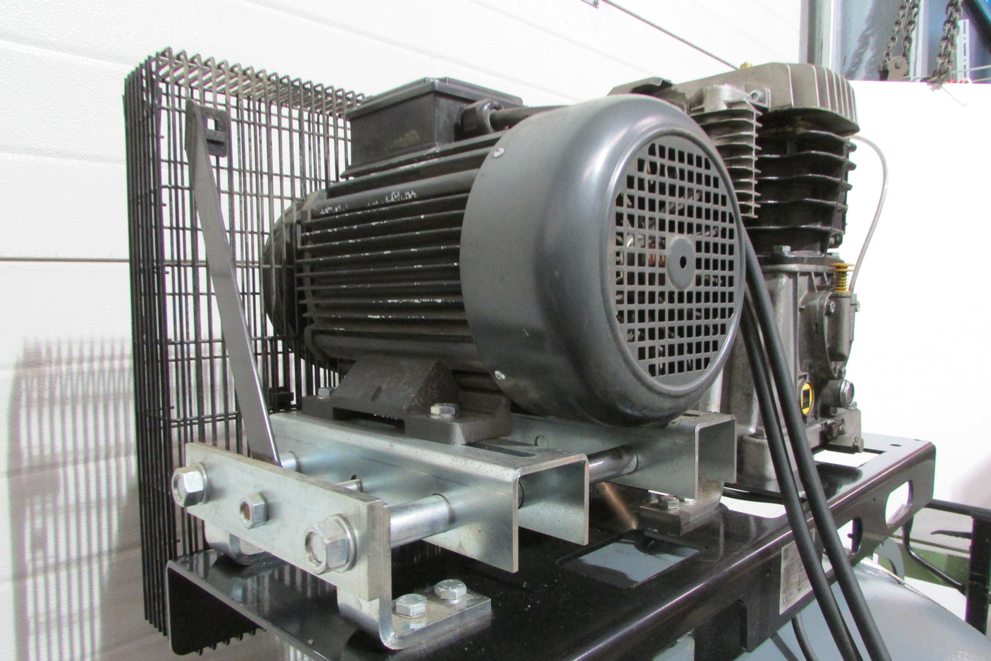 Schneider Airsystems Kolbenkompressor UNM STS 1000-10-500 XDKC, gebraucht