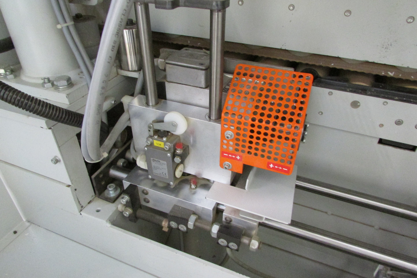 Hebrock Kantenanleimmaschine TOP 2000 plus Baujahr 2007, gebraucht
