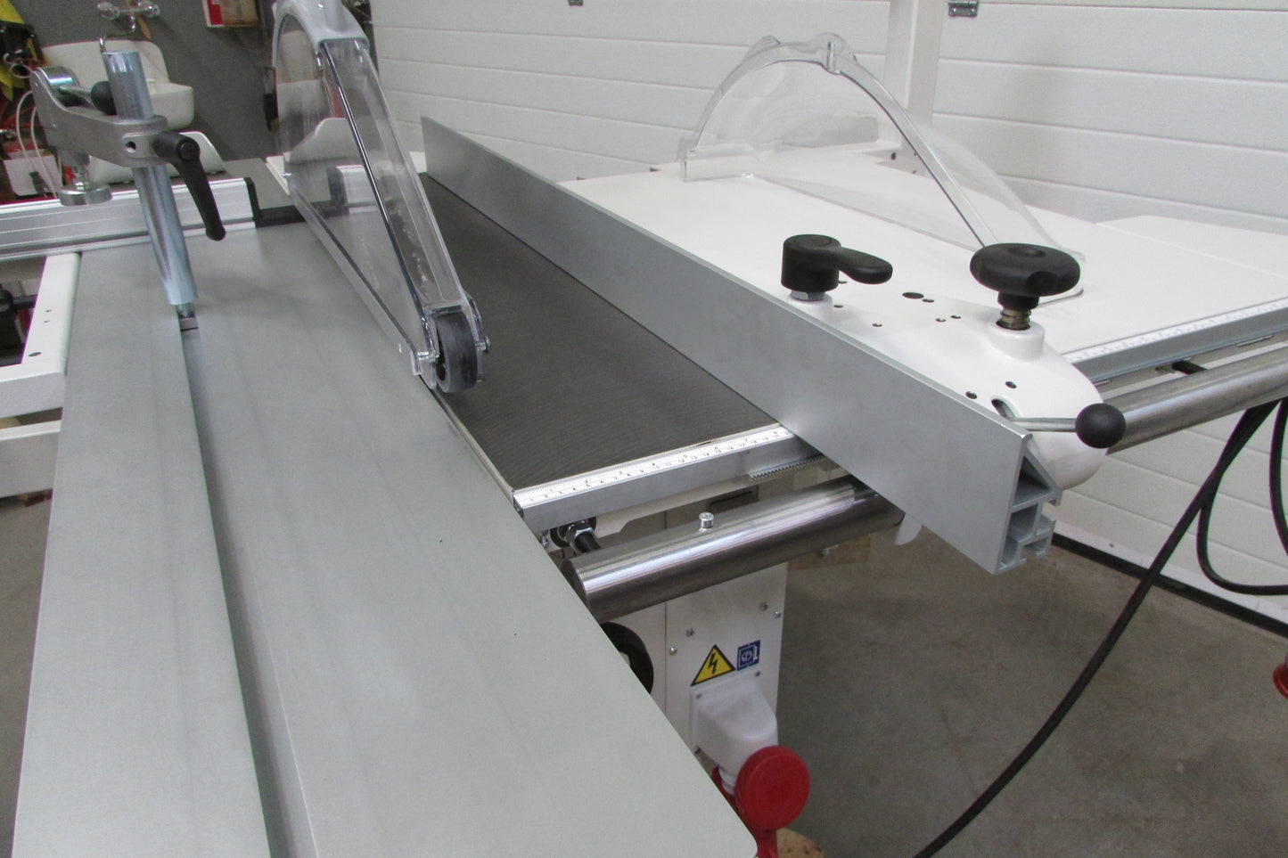 Holzkraft / SCM minimax SC2c (ohne Vorritzer) mit Sägeblattpendelschutz