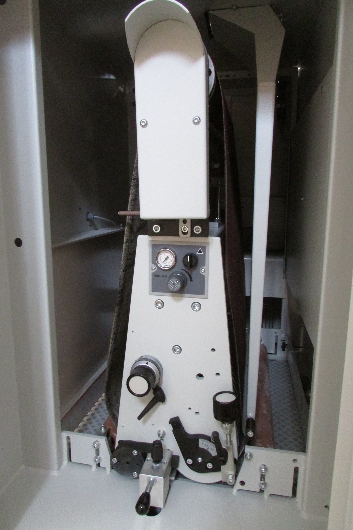 UNITEK Typ NICE LC 670 1N KRT Breitbandschleifmaschine (Neumaschine)