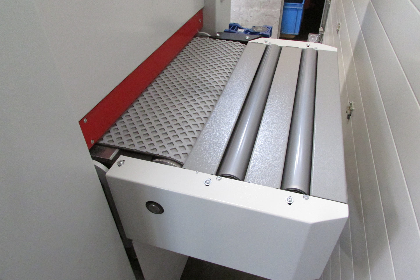 UNITEK Typ NICE LC 670 1N KRT Breitbandschleifmaschine (Neumaschine)