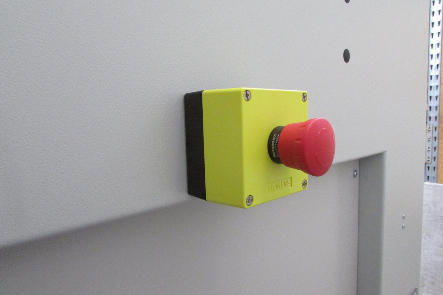 UNITEK Typ NICE LC 670 1N KRT Breitbandschleifmaschine (Neumaschine)