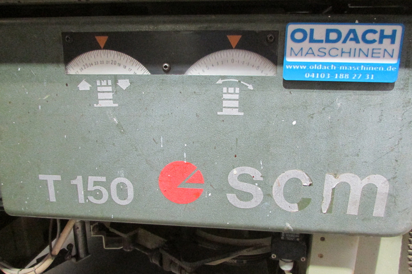 scm Schwenkfräsmaschine T150