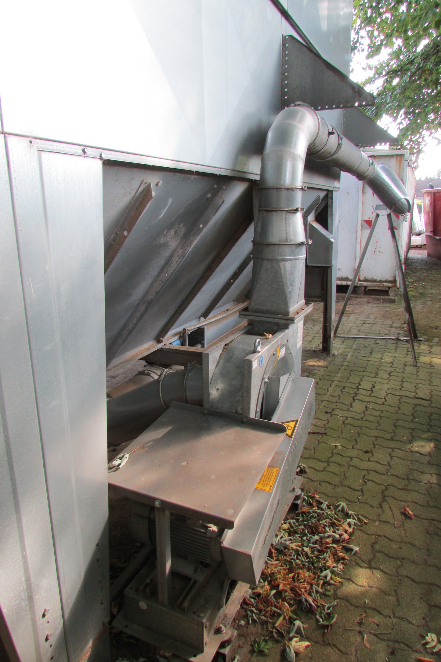 SCHUKO EcoVar 97 Späneabsauganlage mit Zellenradschleuse/Spänecontainer