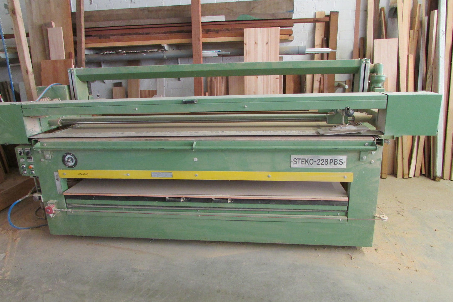STEKO 228 P.B.S. Formatsäge-Langbandschleifer-Furnierpresse kombiniert