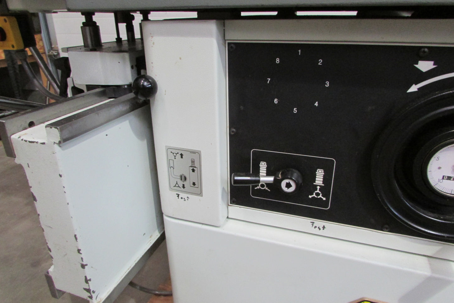 SAC T120 Tischfräsmaschine mit Schiebetisch - Gebrauchtmaschine