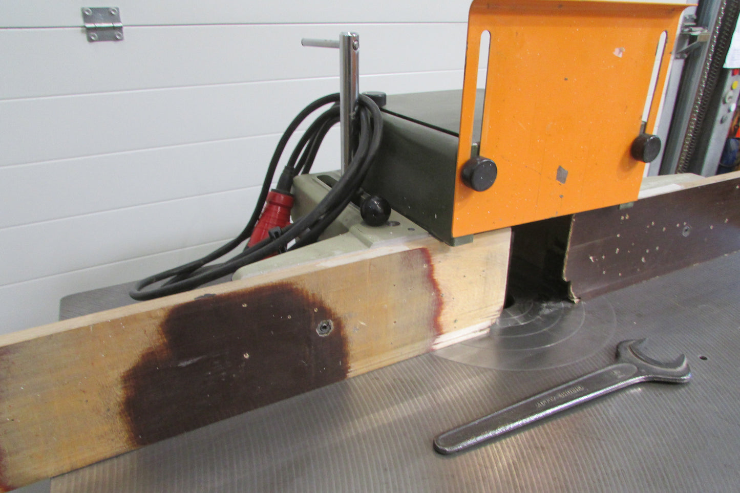SCM Tischfräsmaschine Modell T130N - gebraucht